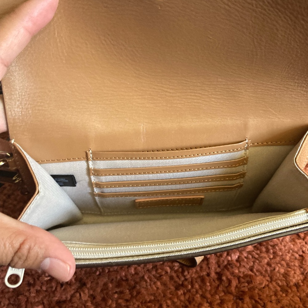 Wallet - Picture 2 of 5